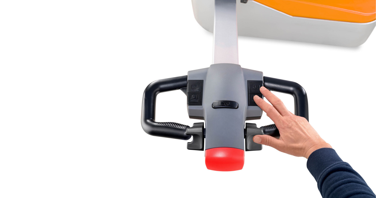 Tay điều khiển lái thao tác dễ dàng